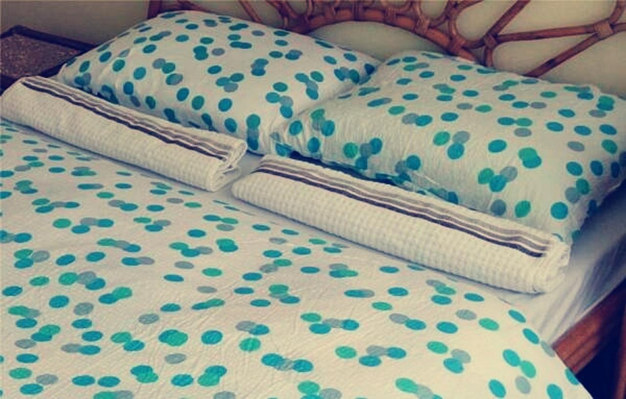 Tufna Hostel *